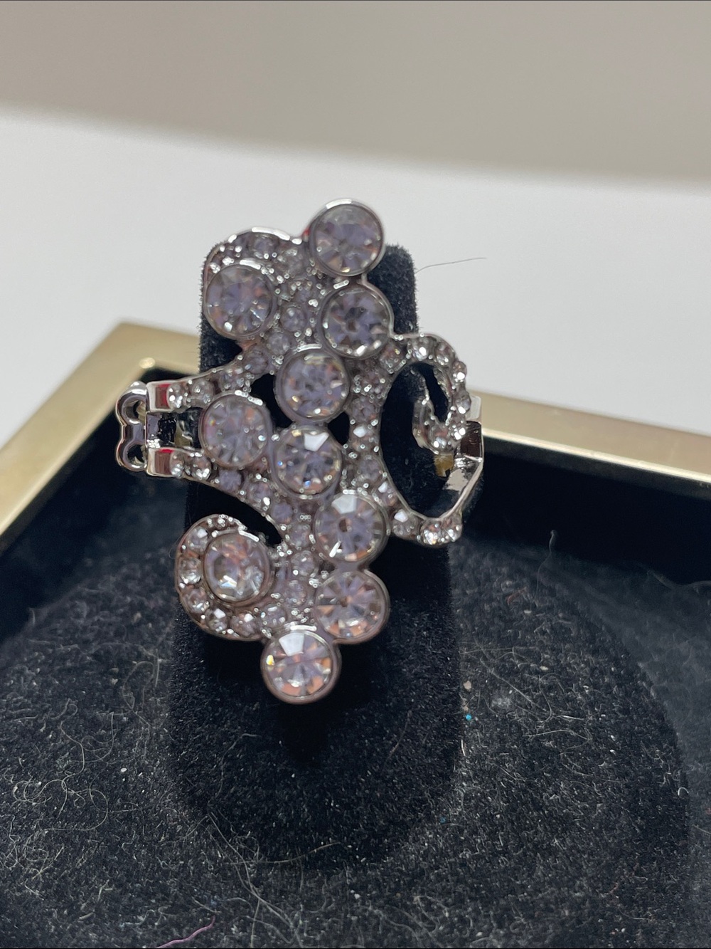 paparazzi Stretchy Silver-Tone Clear Rhinestones Cluster Ring